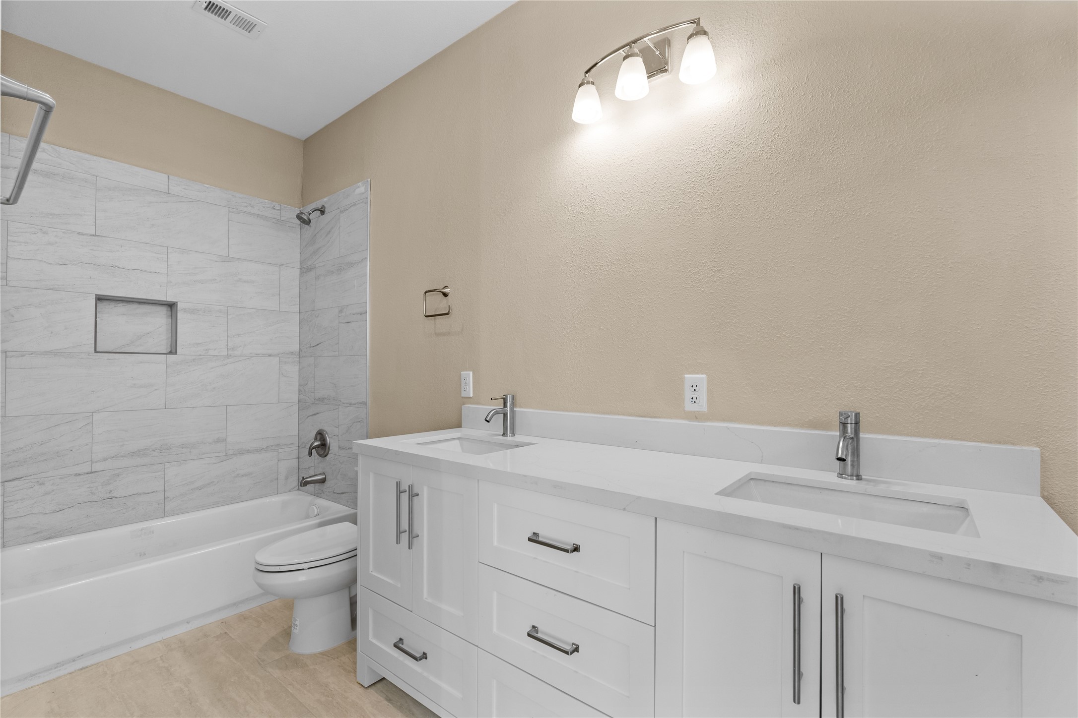 3611 Portland Street Irving TX 75062