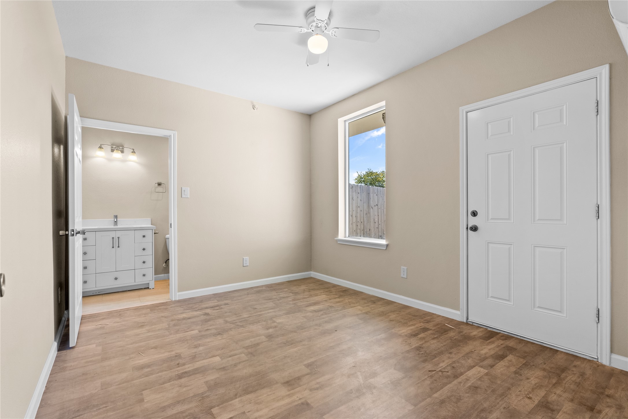3611 Portland Street Irving TX 75062