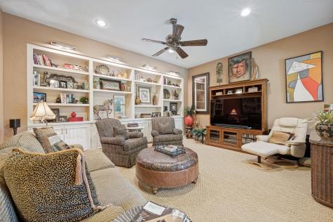 4474 Saint Andrews Boulevard Irving TX 75038