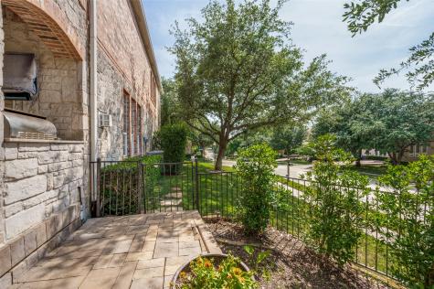 4474 Saint Andrews Boulevard Irving TX 75038