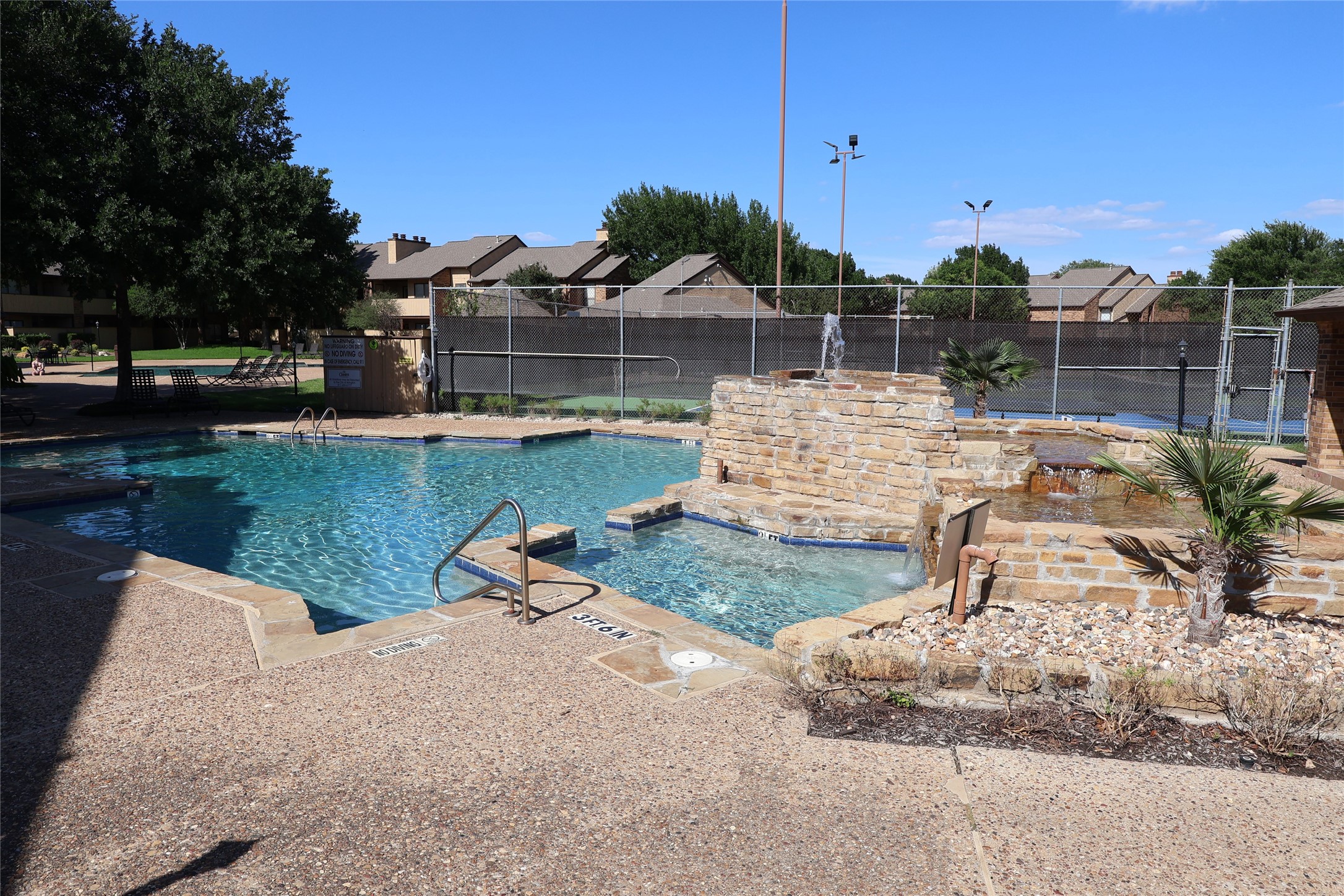1108 Harwell Drive Arlington TX 76011