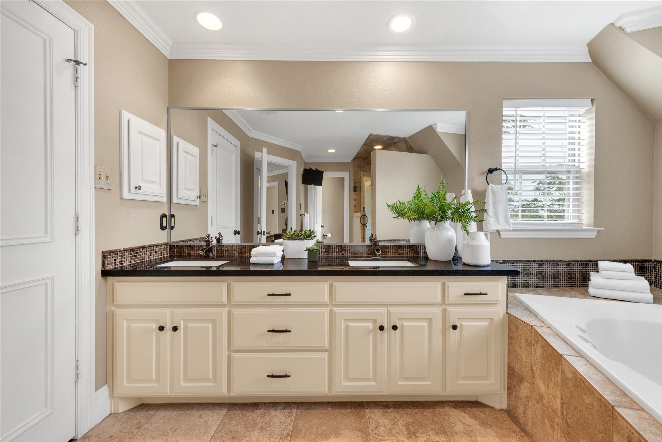 5102 Ridgedale Avenue Dallas TX 75206