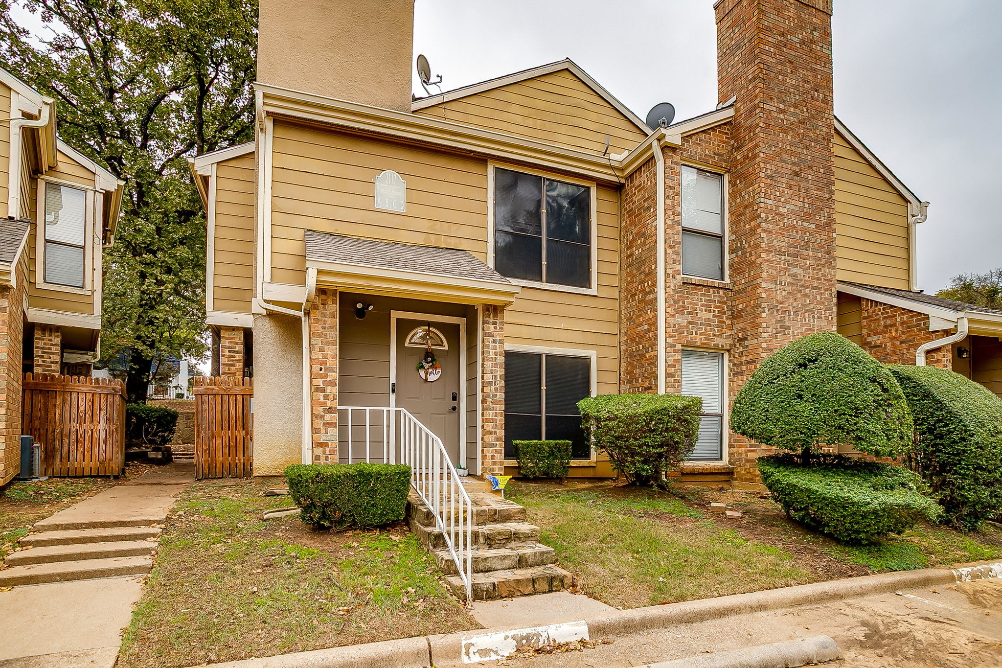 2117 Park Willow Lane Arlington TX 76011