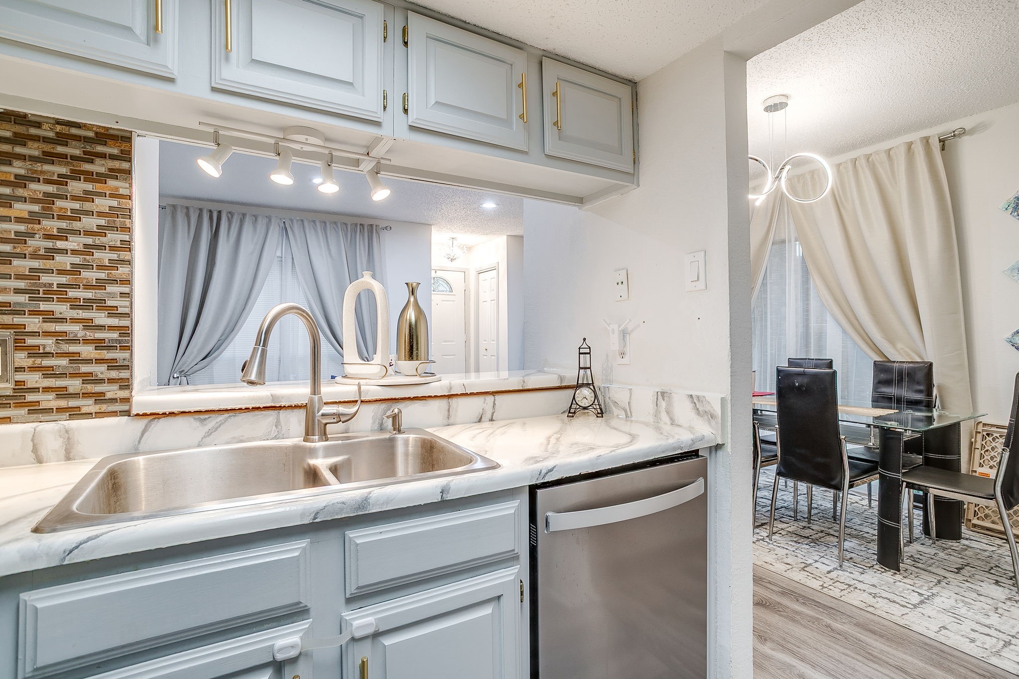 2117 Park Willow Lane Arlington TX 76011