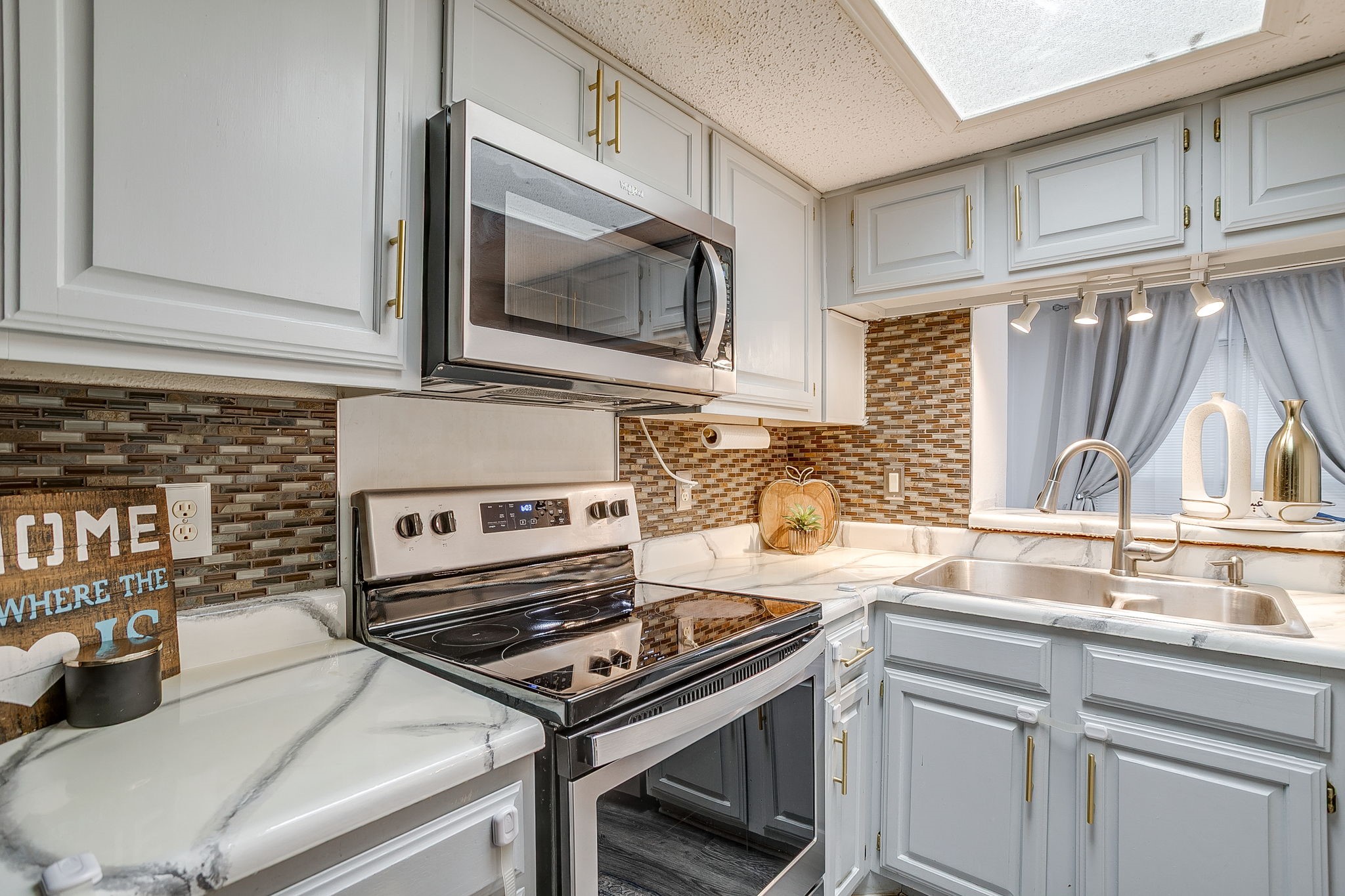 2117 Park Willow Lane Arlington TX 76011