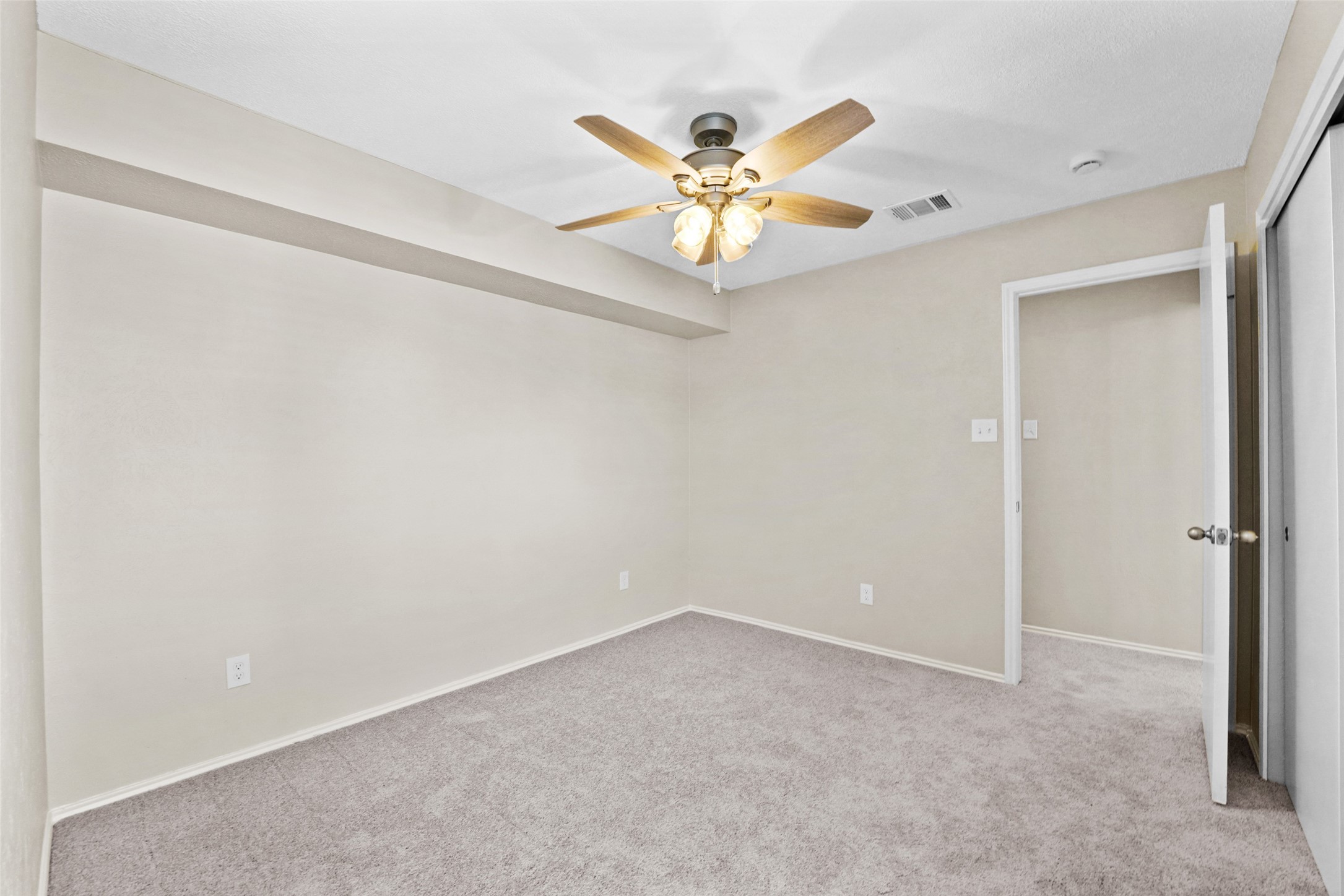 4919 Regal Bluff Mesquite TX 75150