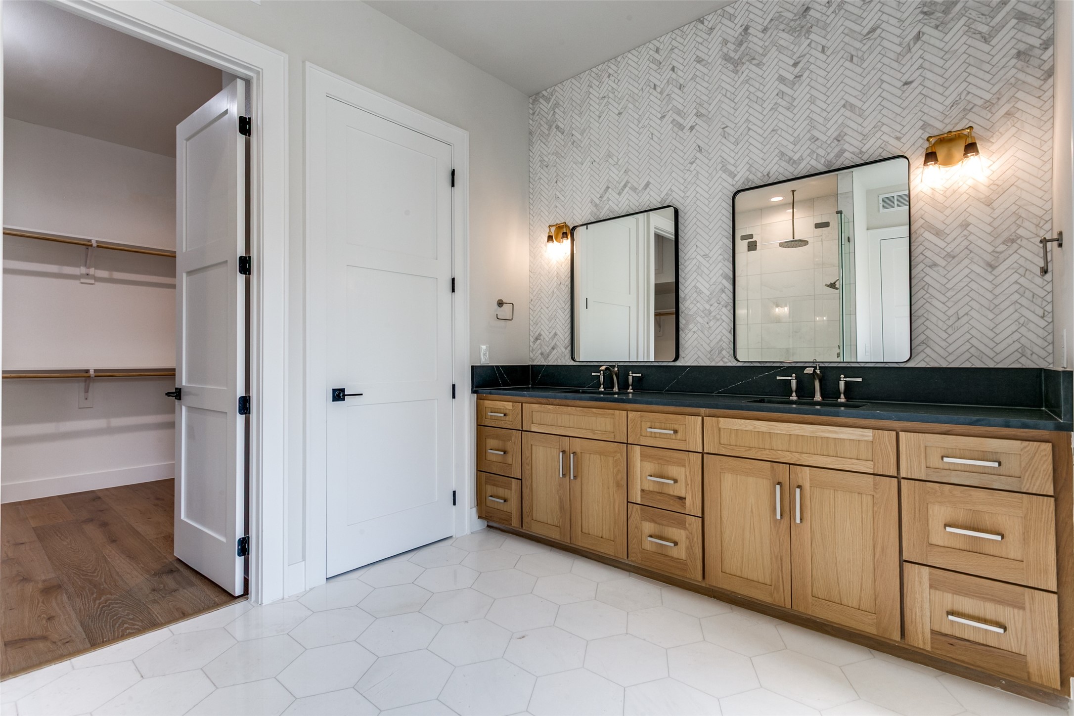250 E Dallas Road Grapevine TX 76051