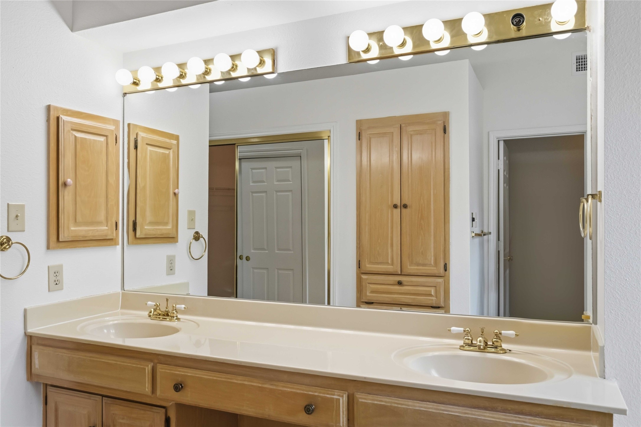 9961 Waterfront Trail Rowlett TX 75087