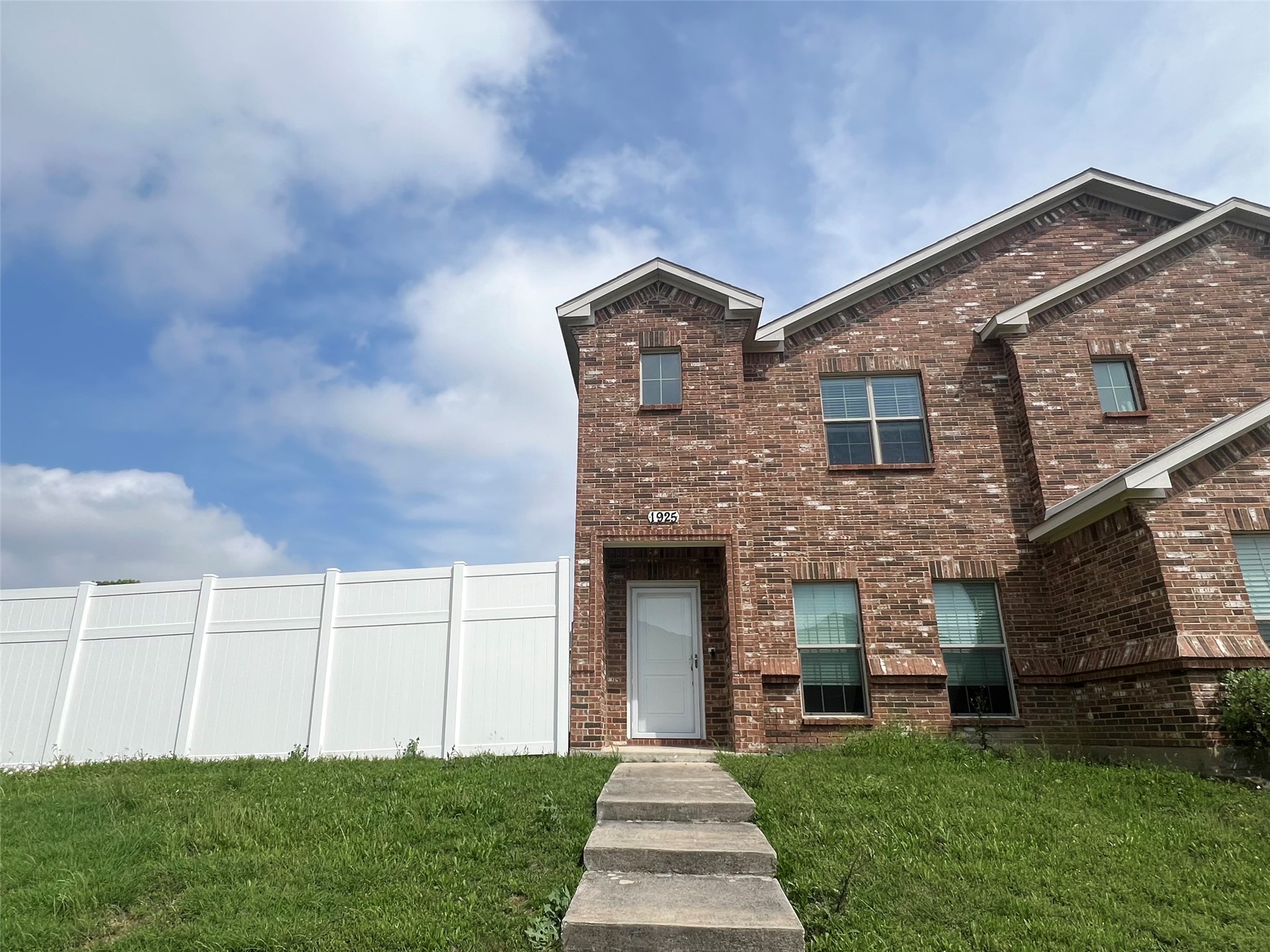 1925 Timber Oaks Drive Garland TX 75040