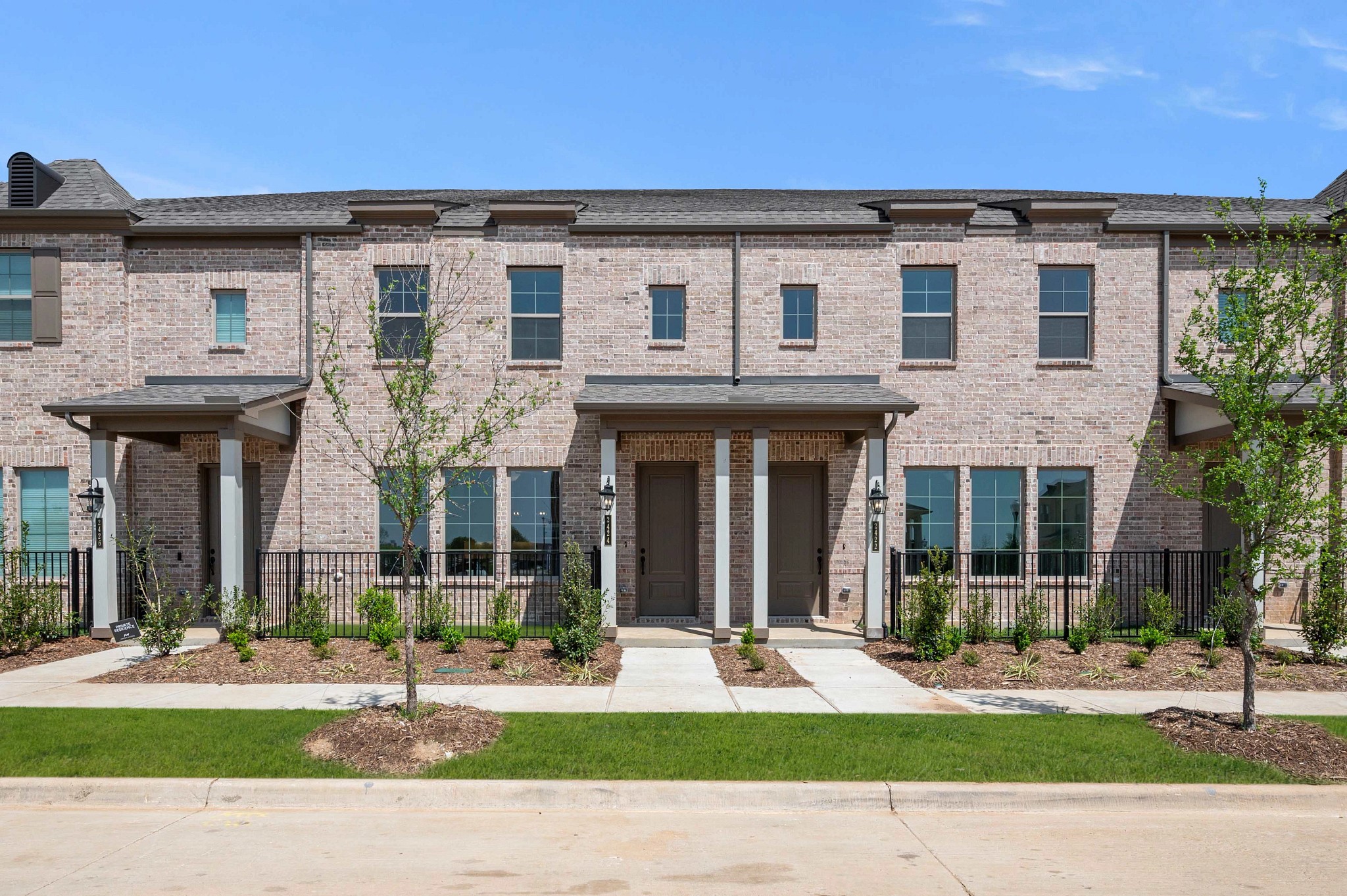 2424 Bulin Mansfield TX 76063