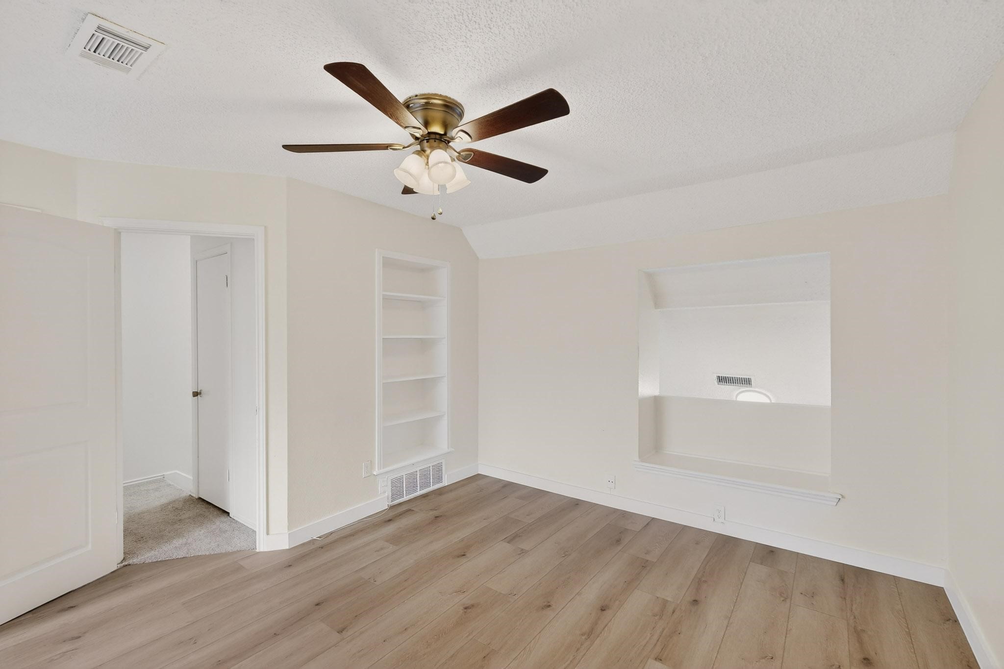 1442 Weiler Boulevard Fort Worth TX 76112