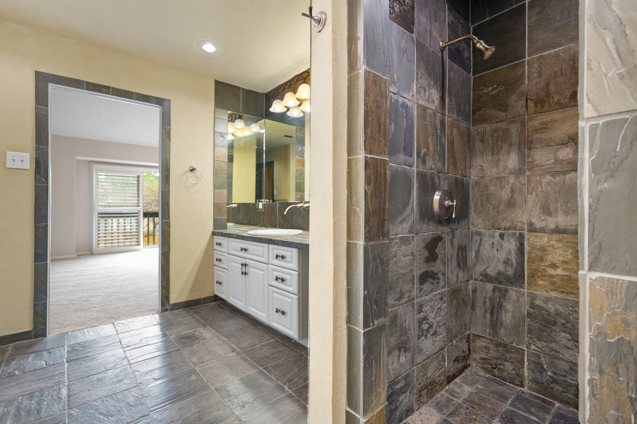 9610 Glenacre Dallas TX 75243
