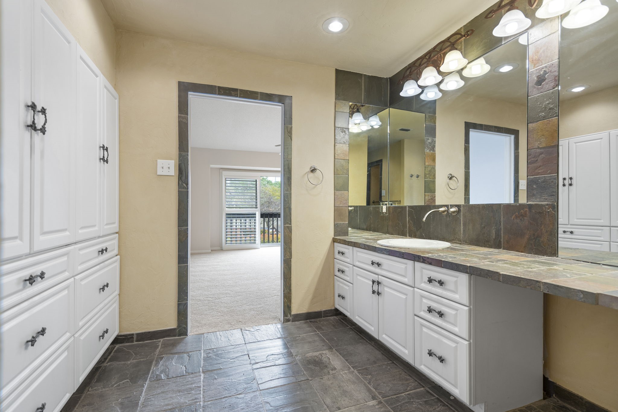 9610 Glenacre Dallas TX 75243