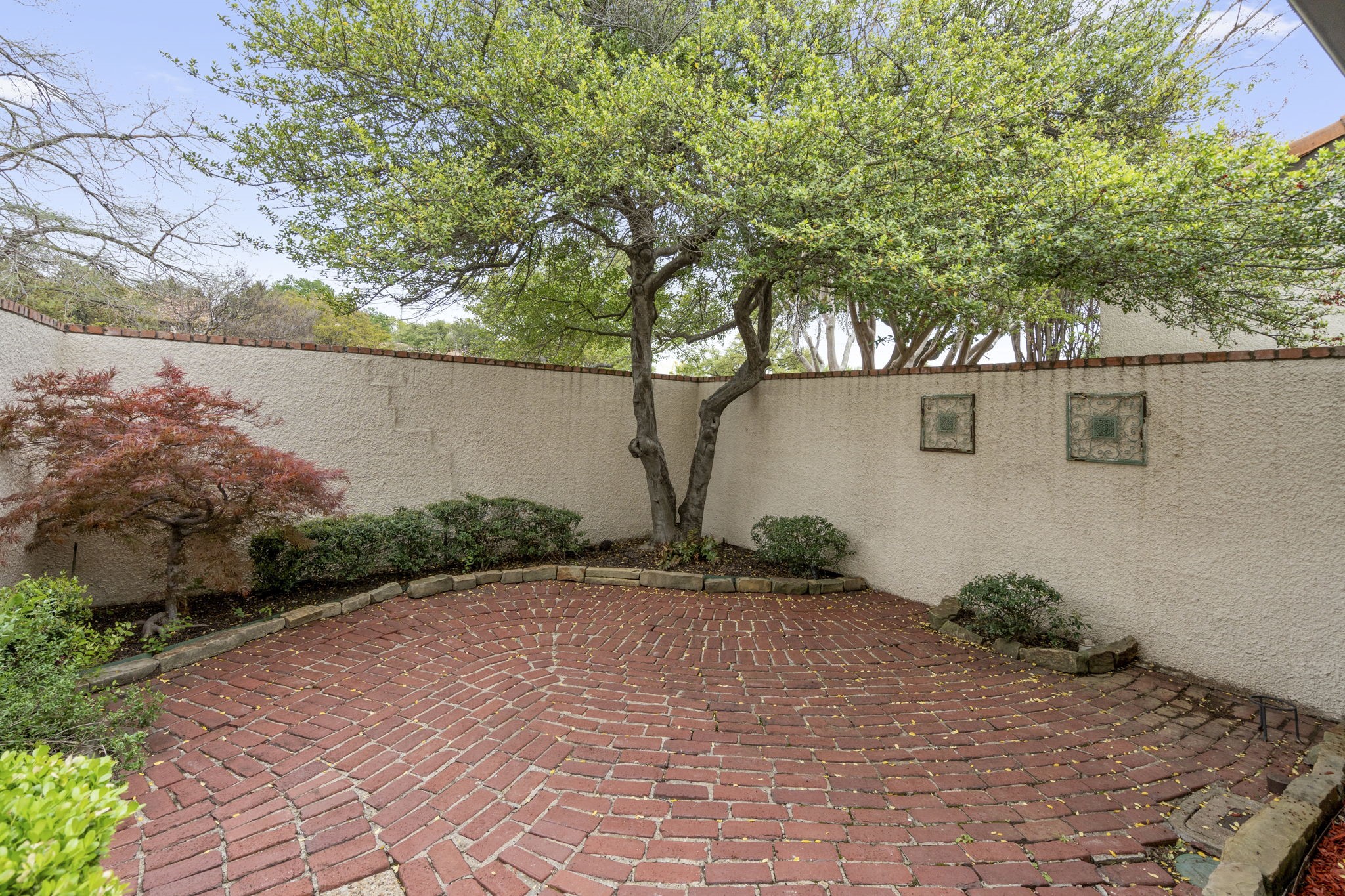 9610 Glenacre Dallas TX 75243