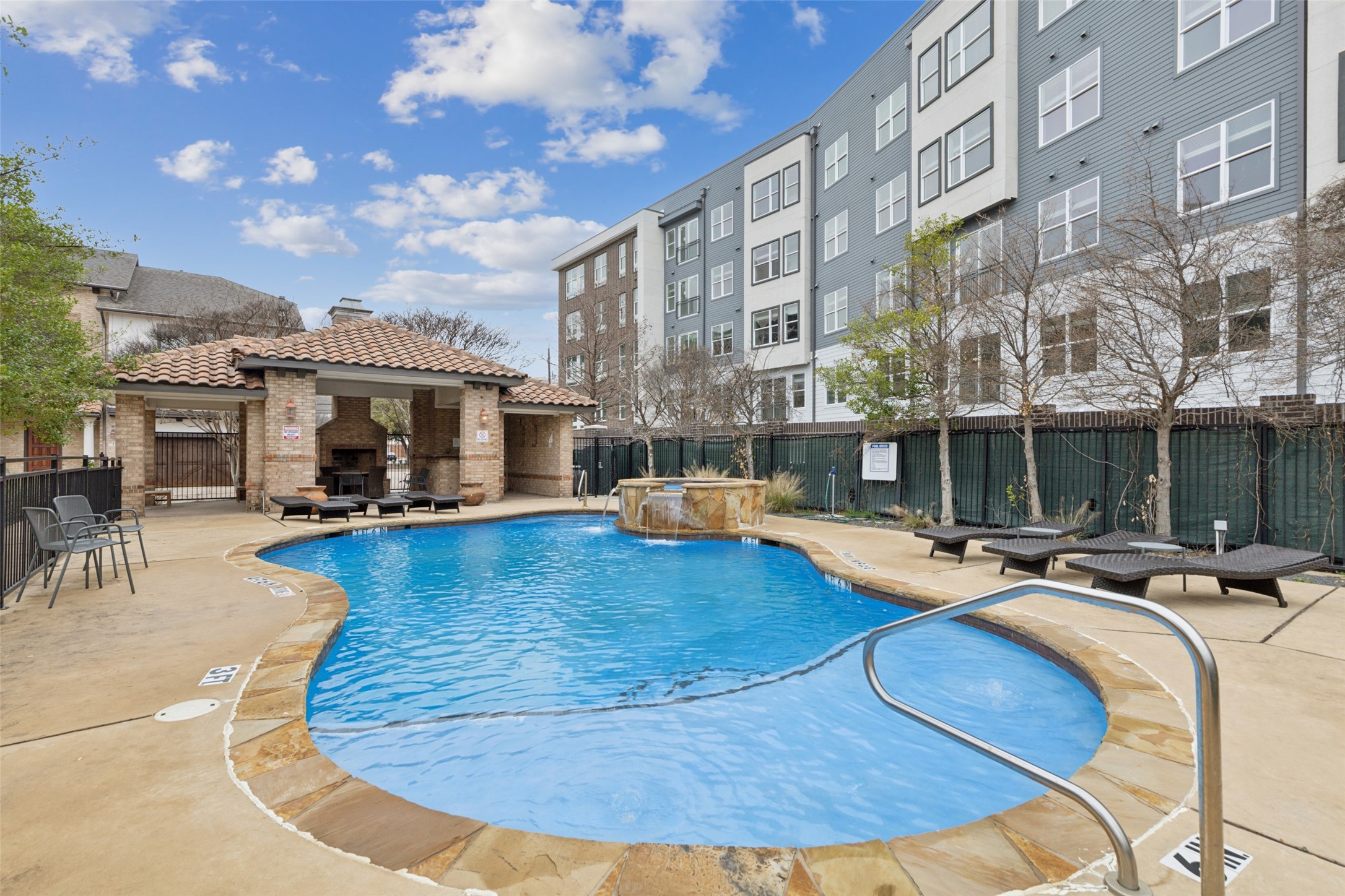 13900 Noel Road Dallas TX 75240