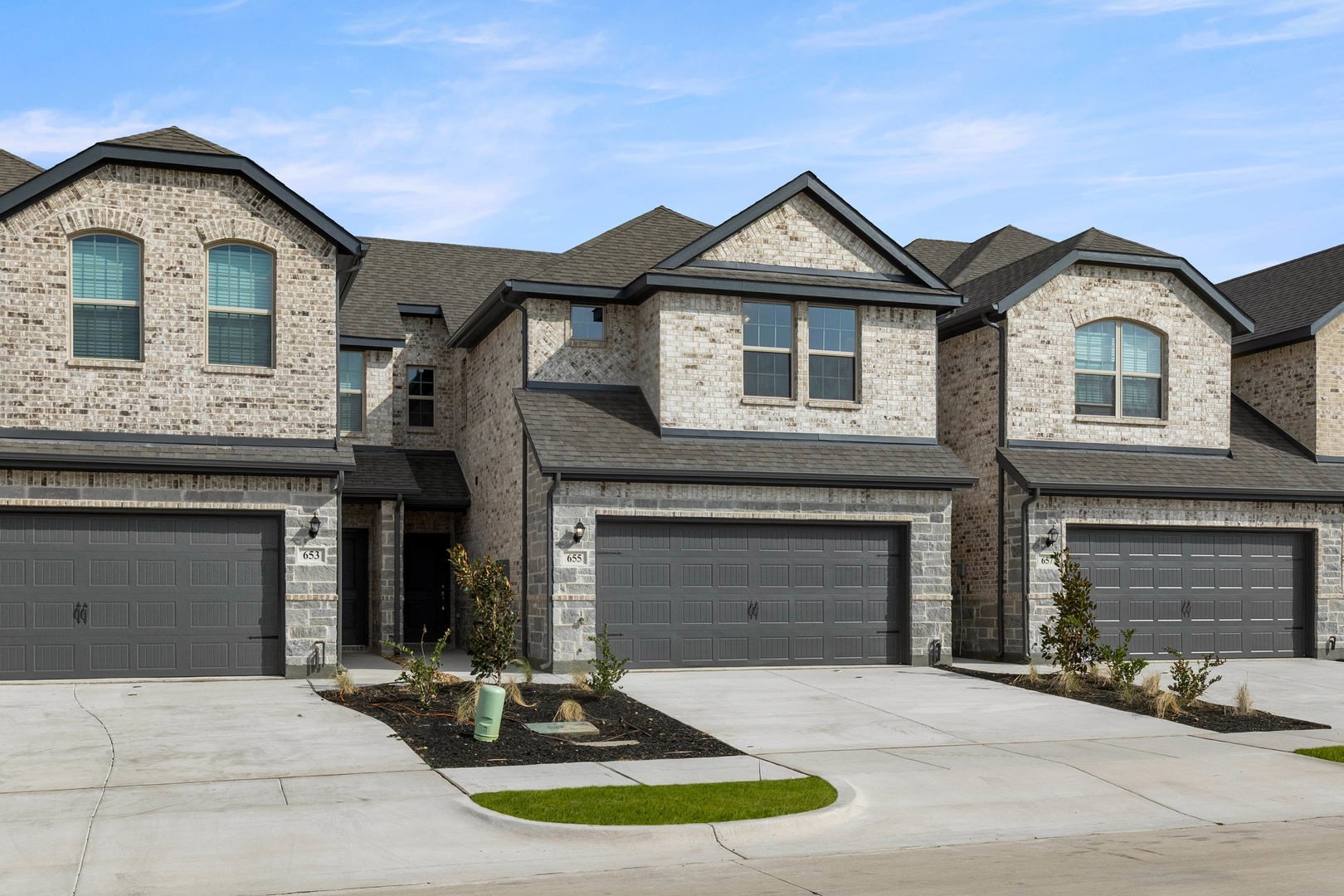655 Sandiford Court Mansfield TX 76063