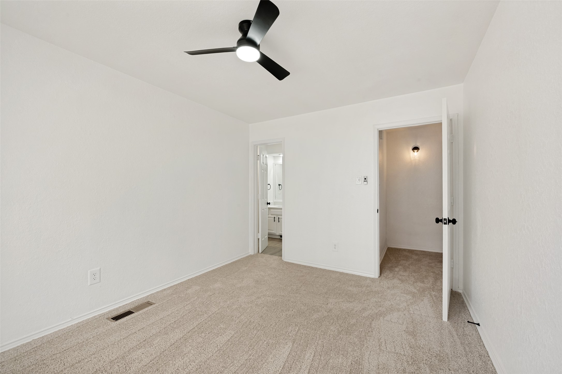 2328 Sherry Street Arlington TX 76014