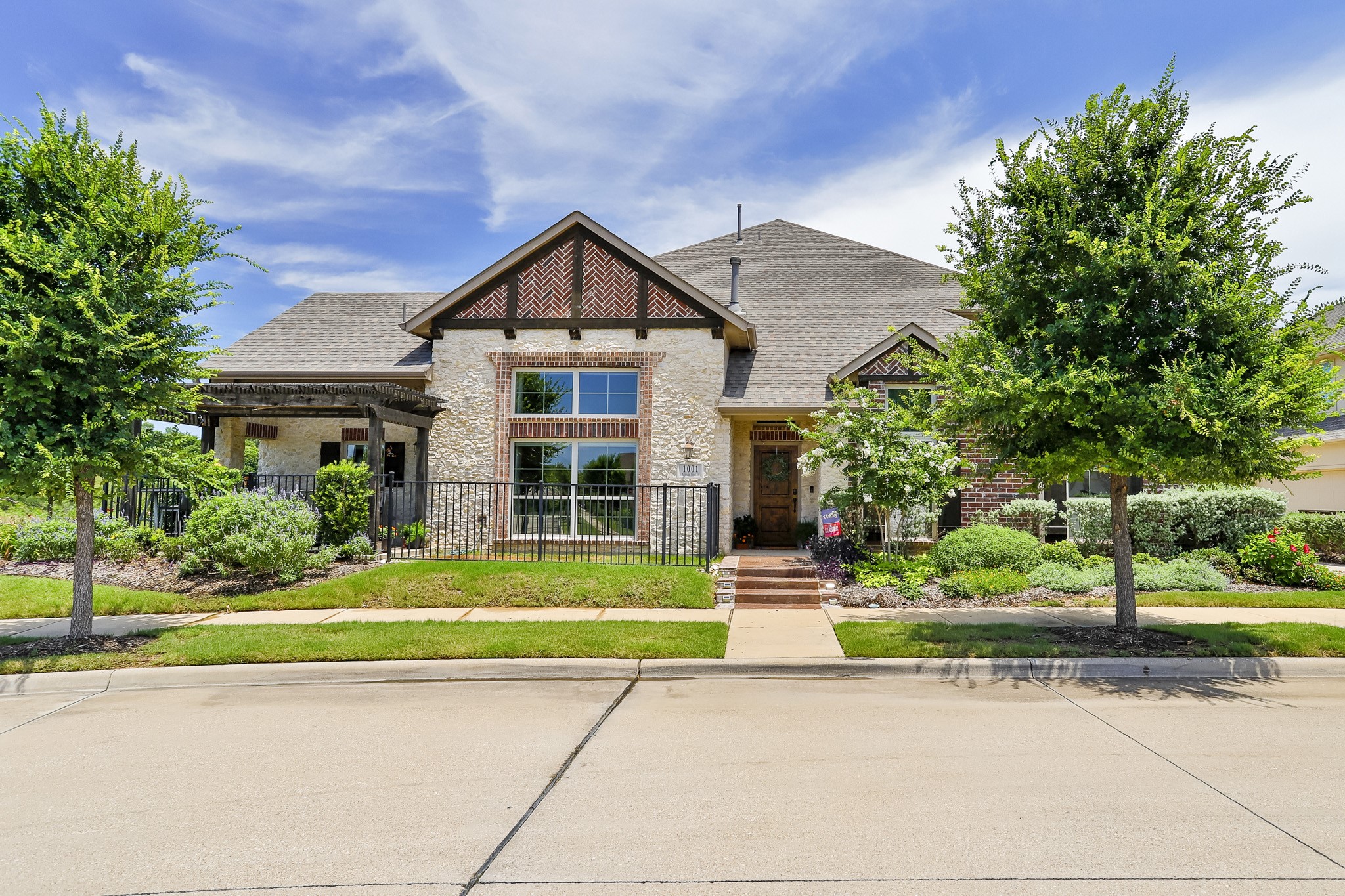 1001 Hurricane Creek Trail Arlington TX 76005