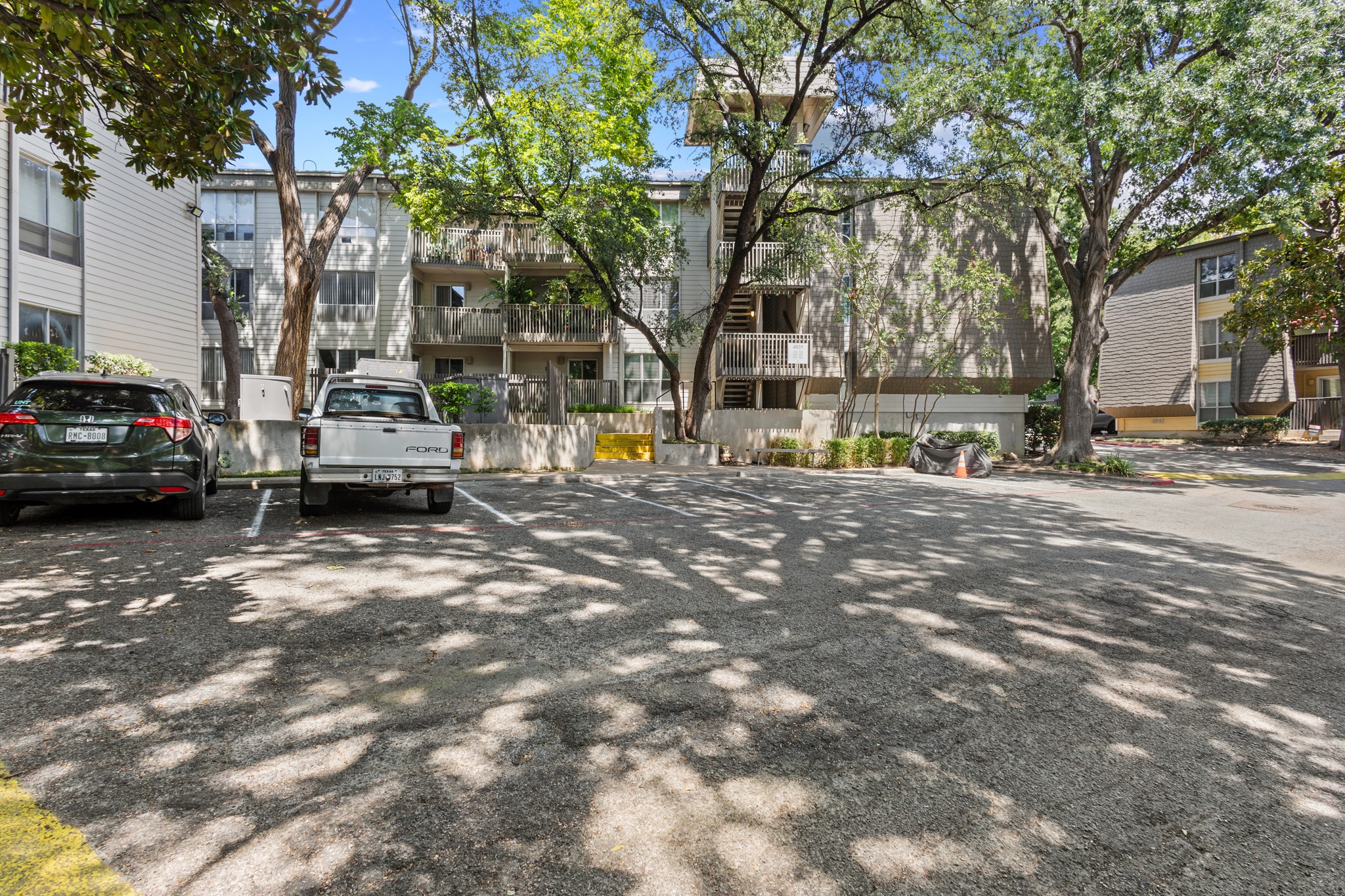 4859 Cedar Springs Road Dallas TX 75219