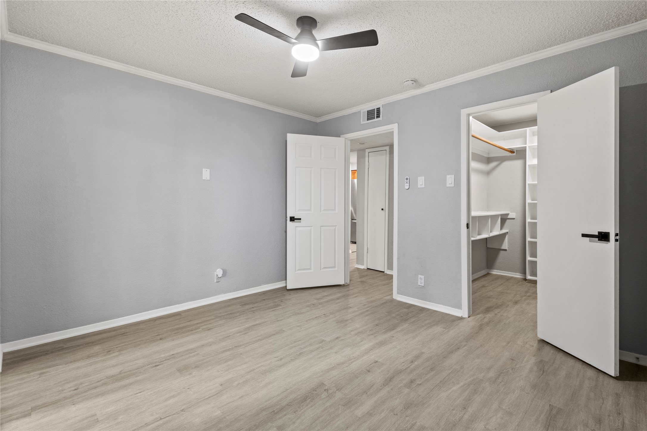 4859 Cedar Springs Road Dallas TX 75219