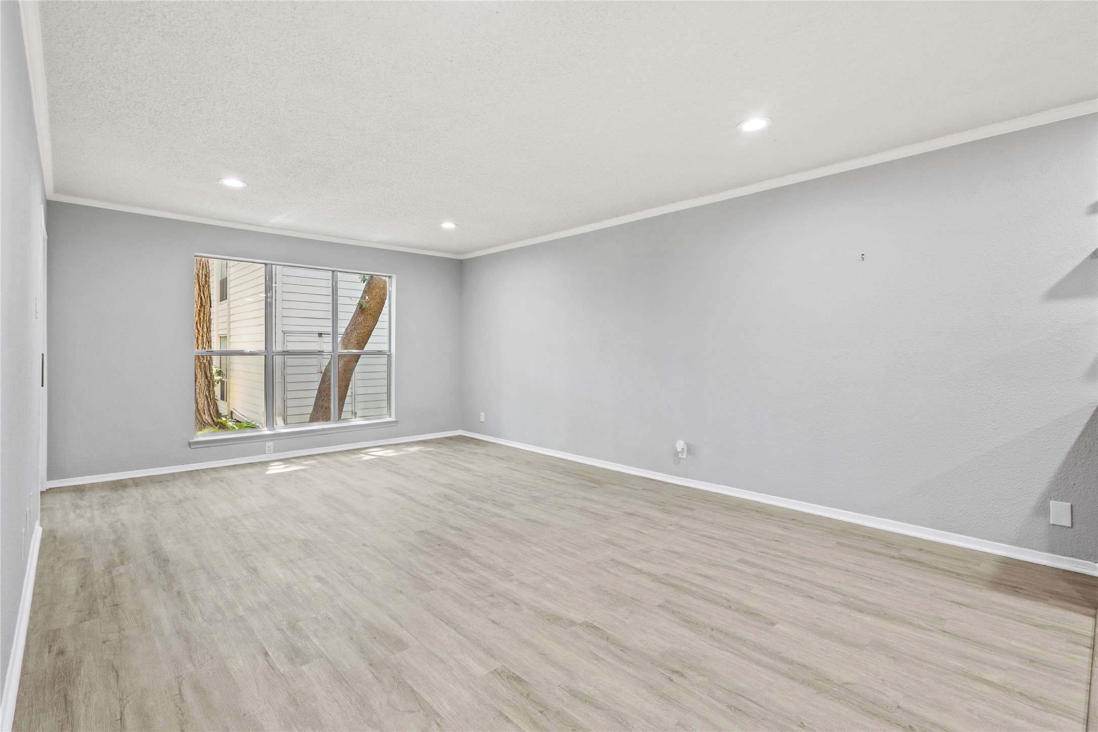 4859 Cedar Springs Road Dallas TX 75219