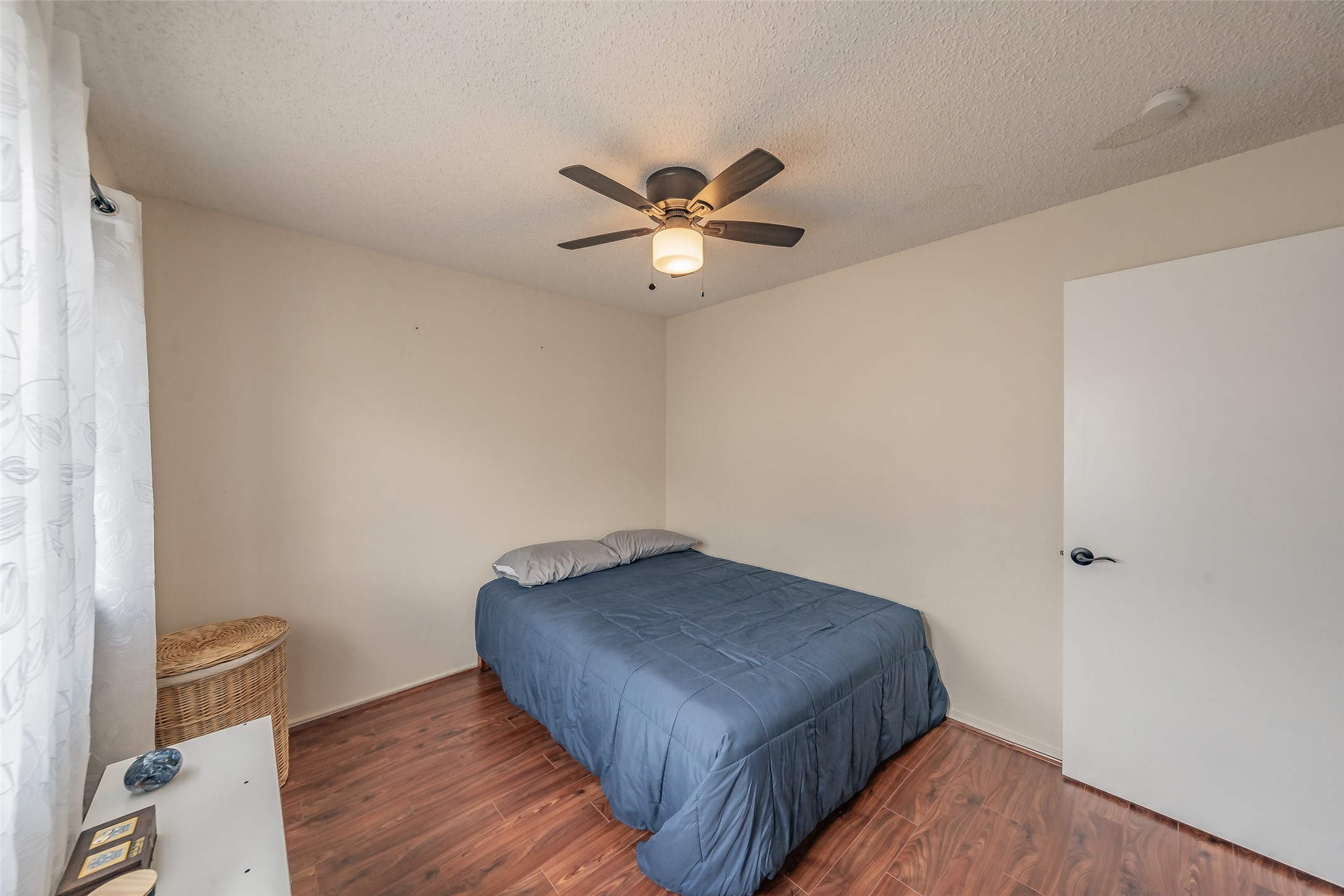 17490 Meandering Way Dallas TX 75252