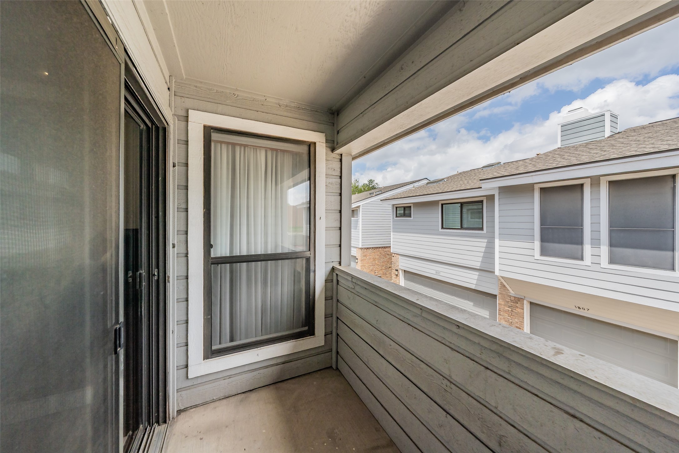 17490 Meandering Way Dallas TX 75252