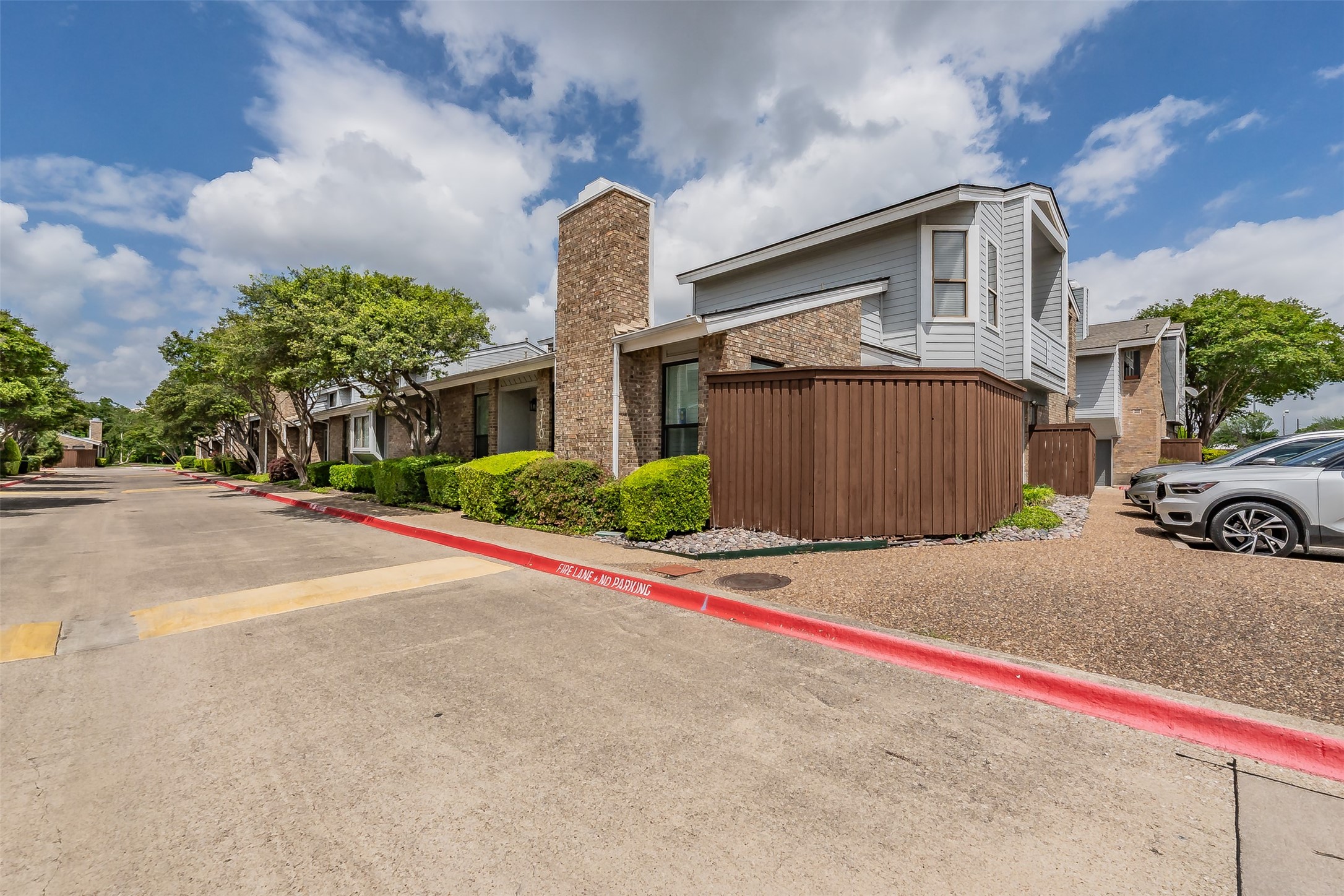 17490 Meandering Way Dallas TX 75252