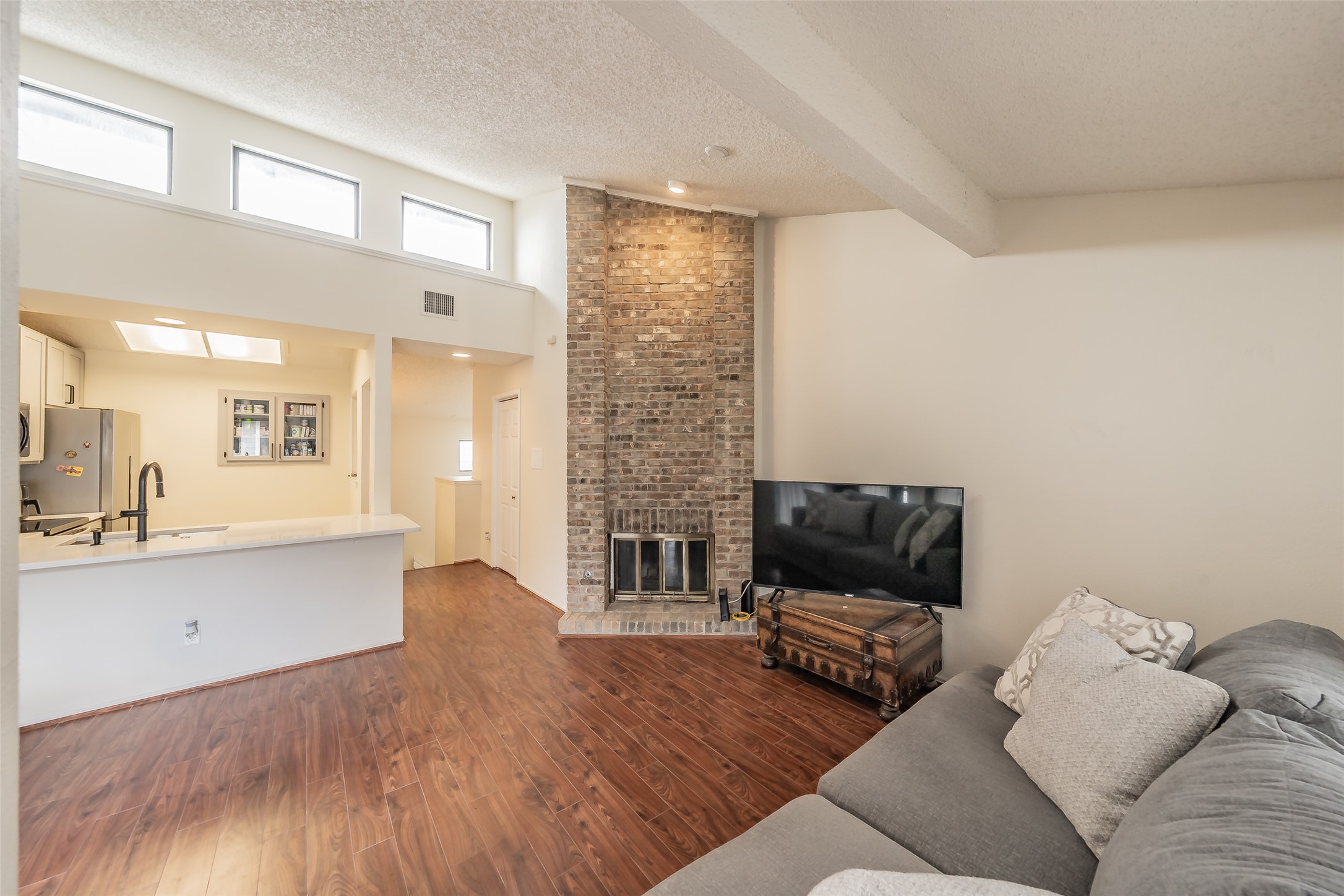 17490 Meandering Way Dallas TX 75252
