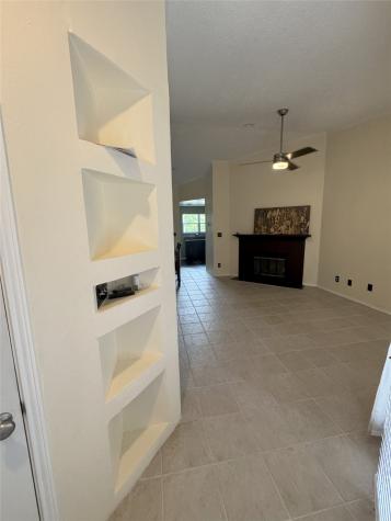 2736 Silver Creek Drive Arlington TX 76006