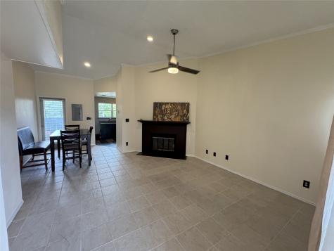 2736 Silver Creek Drive Arlington TX 76006