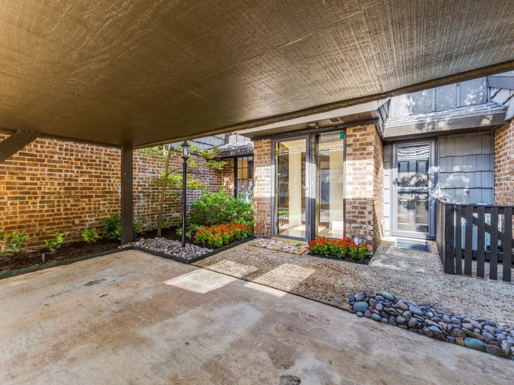 6993 Helsem Way Dallas TX 75230