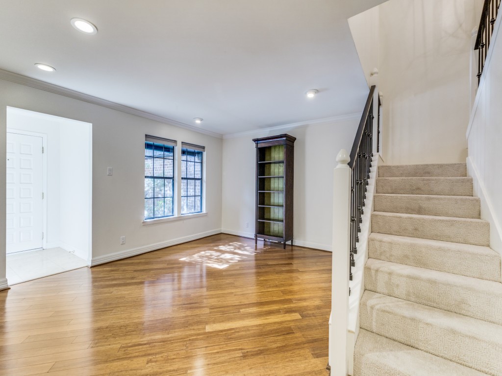 6993 Helsem Way Dallas TX 75230