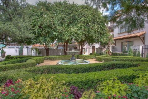 271 Casa Blanca Avenue Fort Worth TX 76107