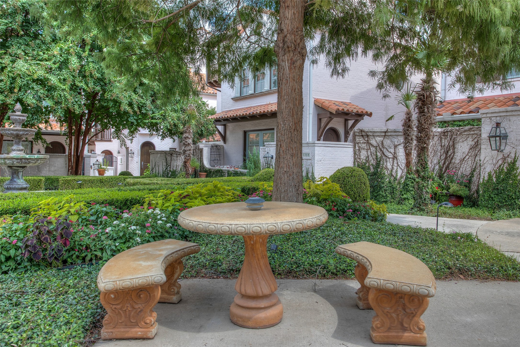271 Casa Blanca Avenue Fort Worth TX 76107