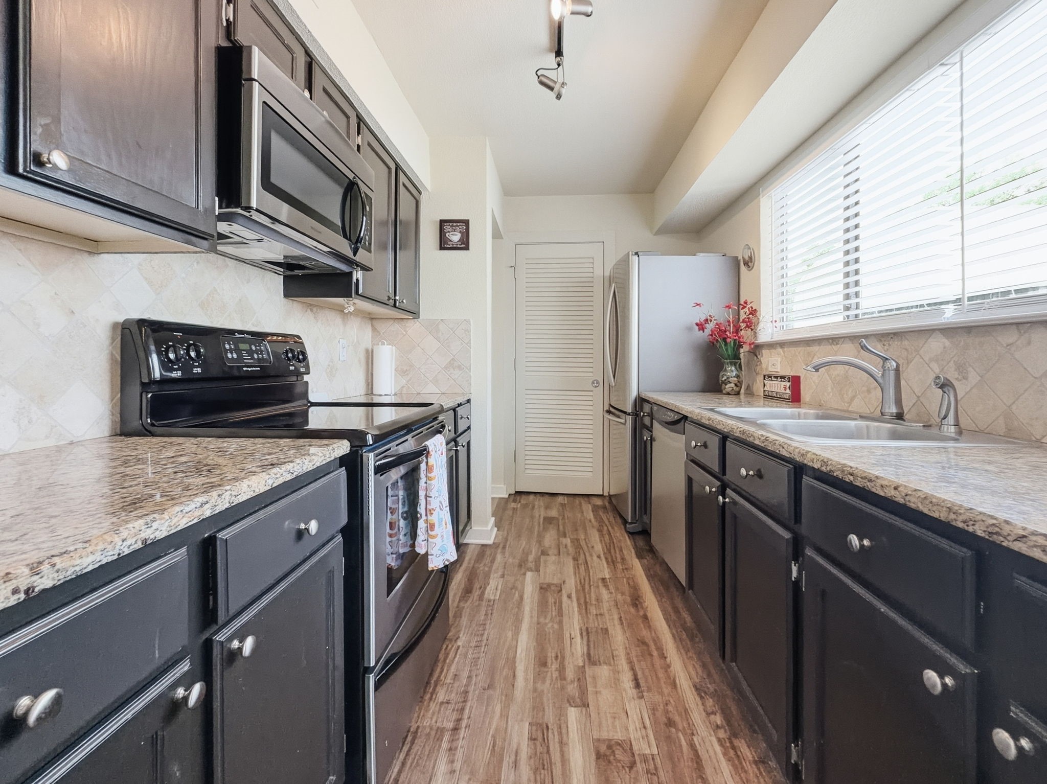 4402 Holland Avenue Dallas TX 75219