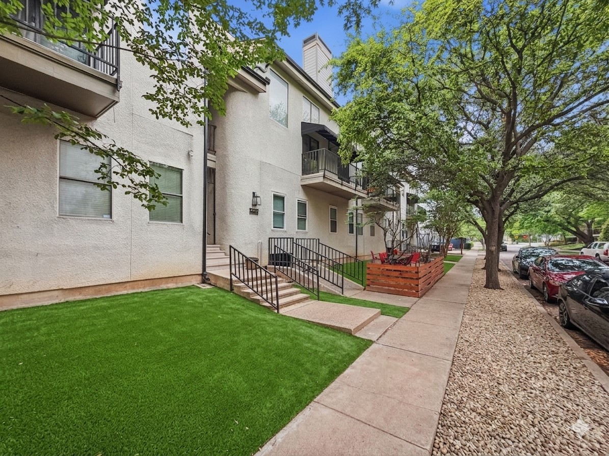 4402 Holland Avenue Dallas TX 75219