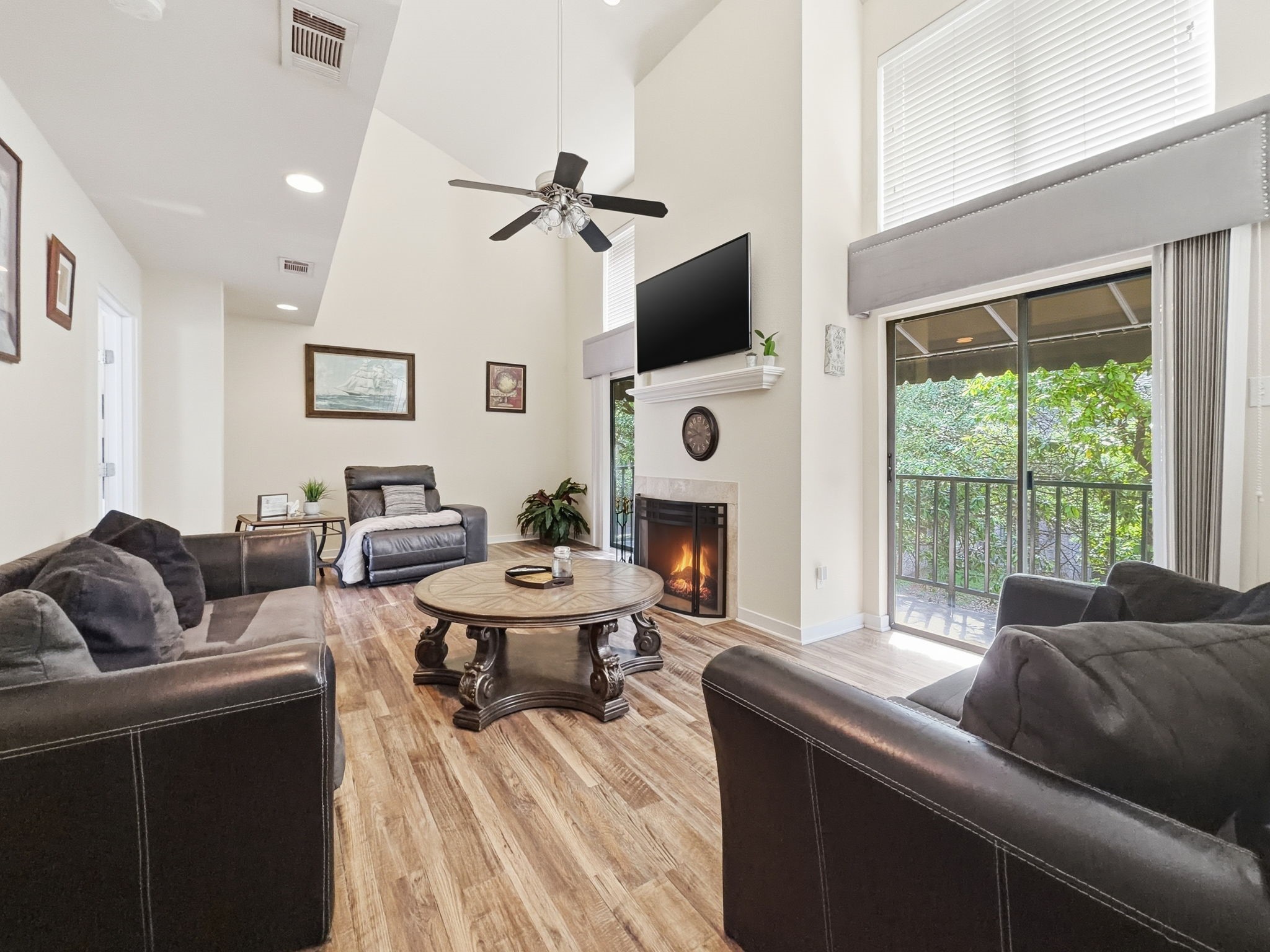 4402 Holland Avenue Dallas TX 75219