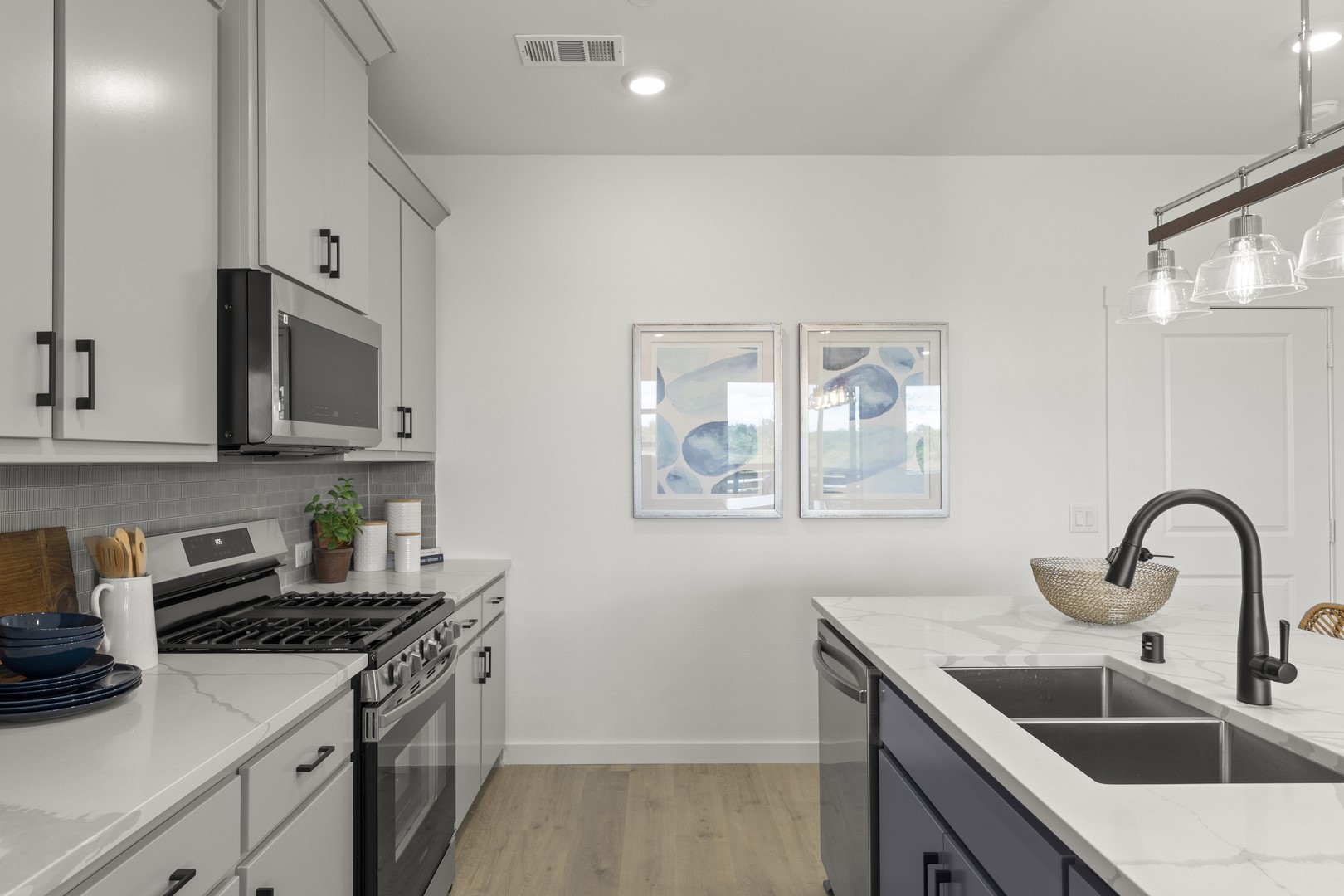 2005 Aldrich Mews Celina TX 75009