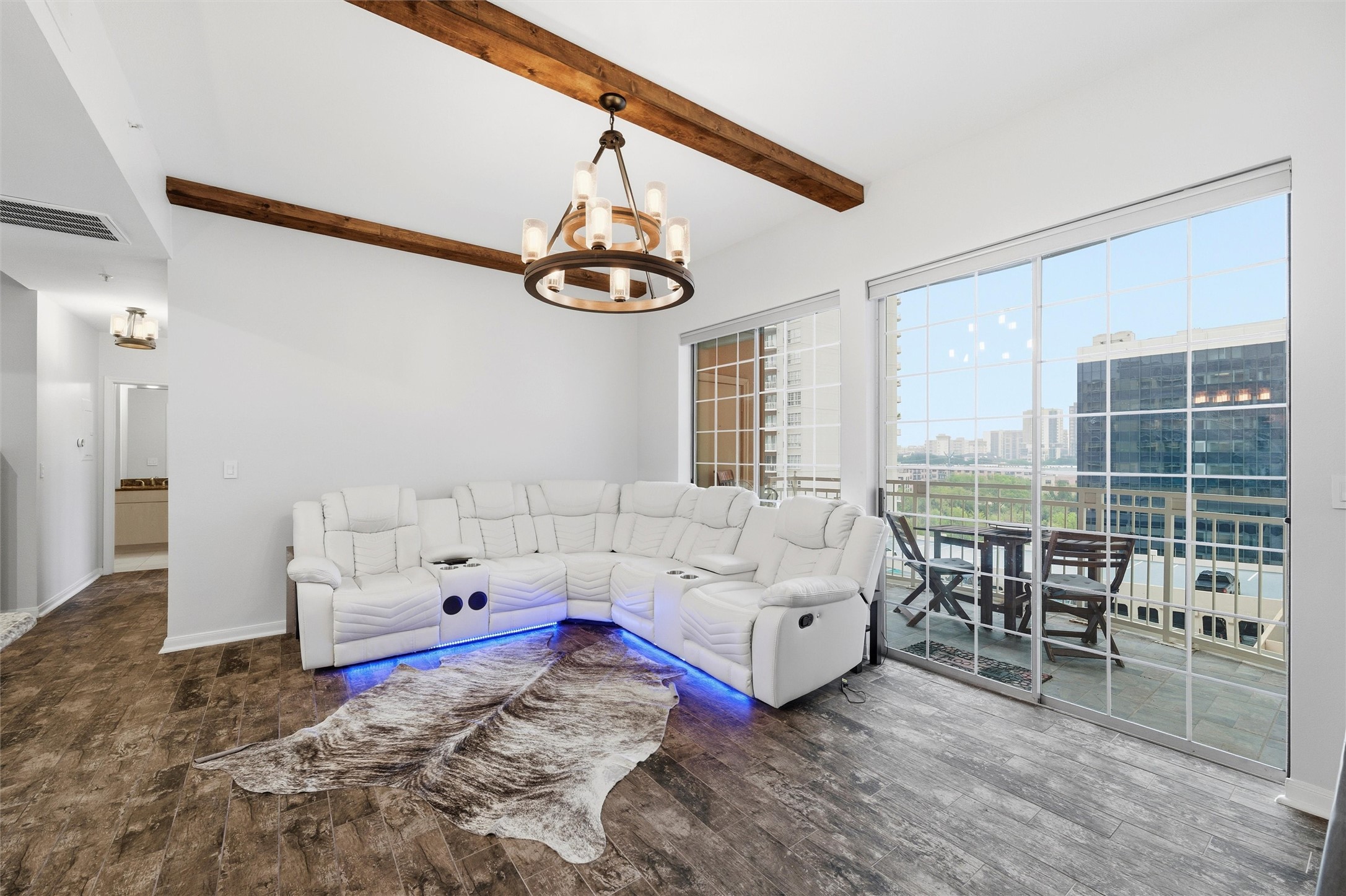 3225 Turtle Creek Boulevard Dallas TX 75219