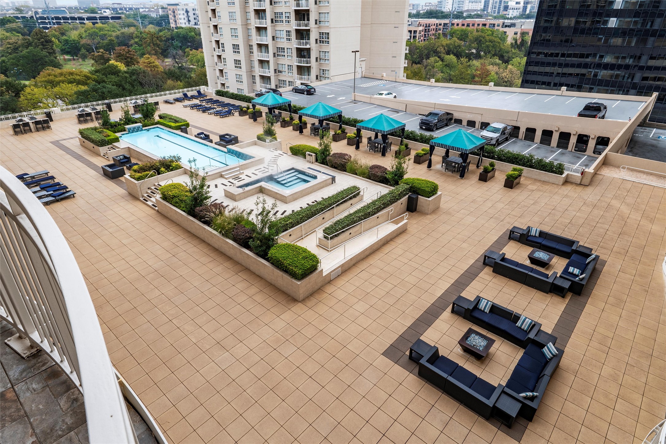 3225 Turtle Creek Boulevard Dallas TX 75219