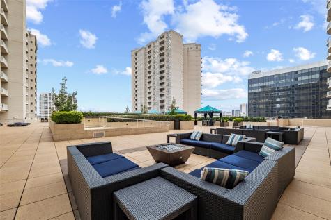 3225 Turtle Creek Boulevard Dallas TX 75219