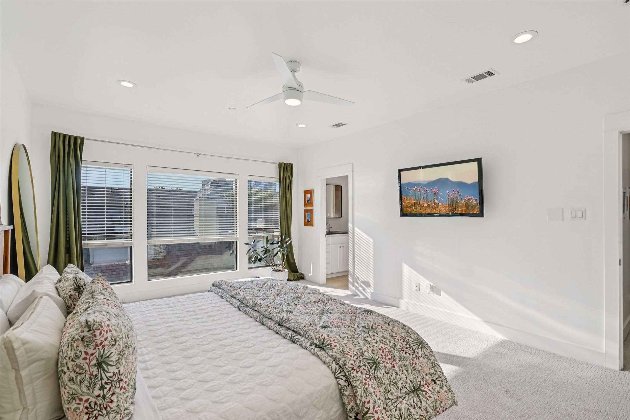 3926 Holland Avenue Dallas TX 75219