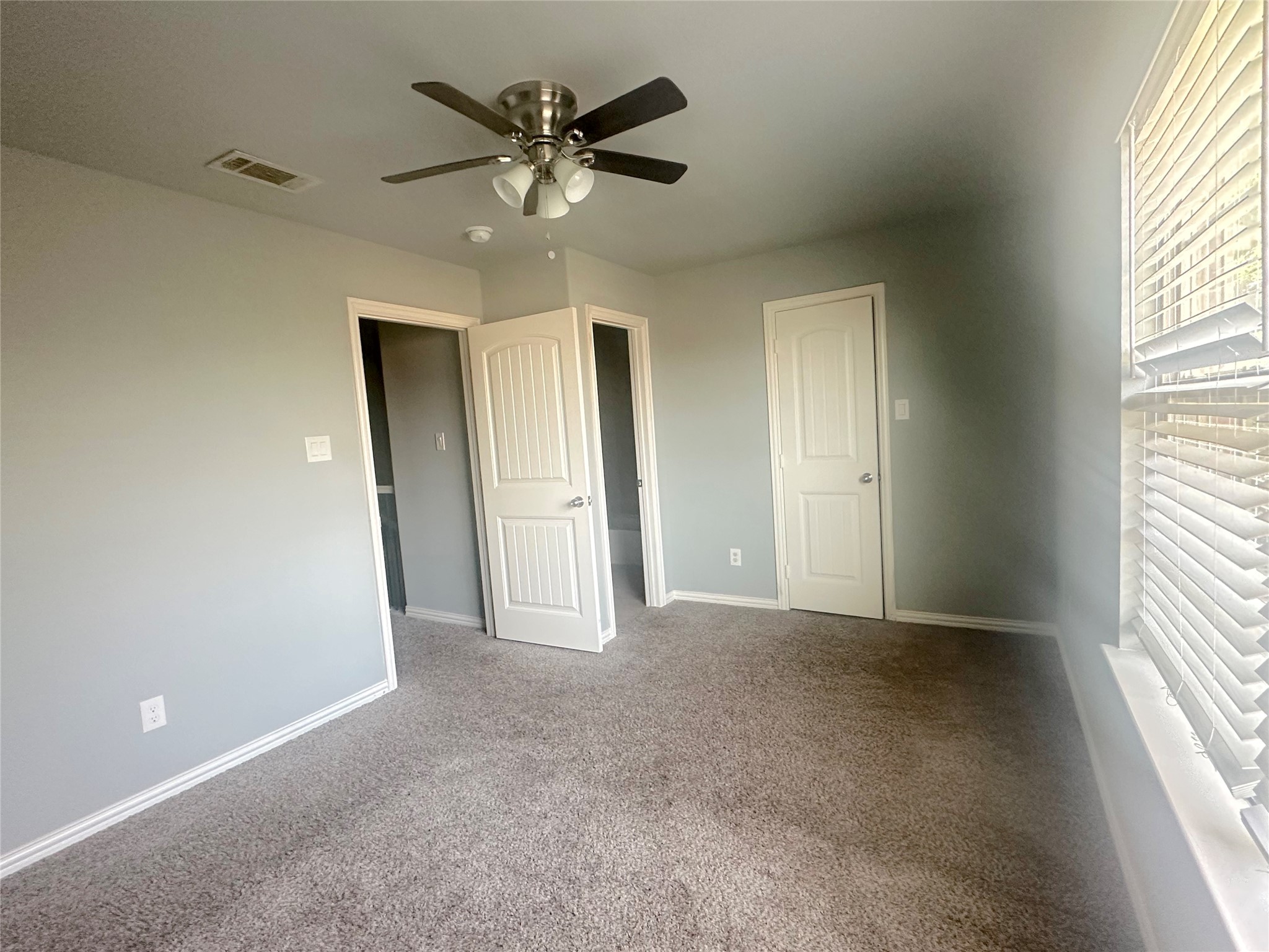 2349 Homewood Lane Grand Prairie TX 75050