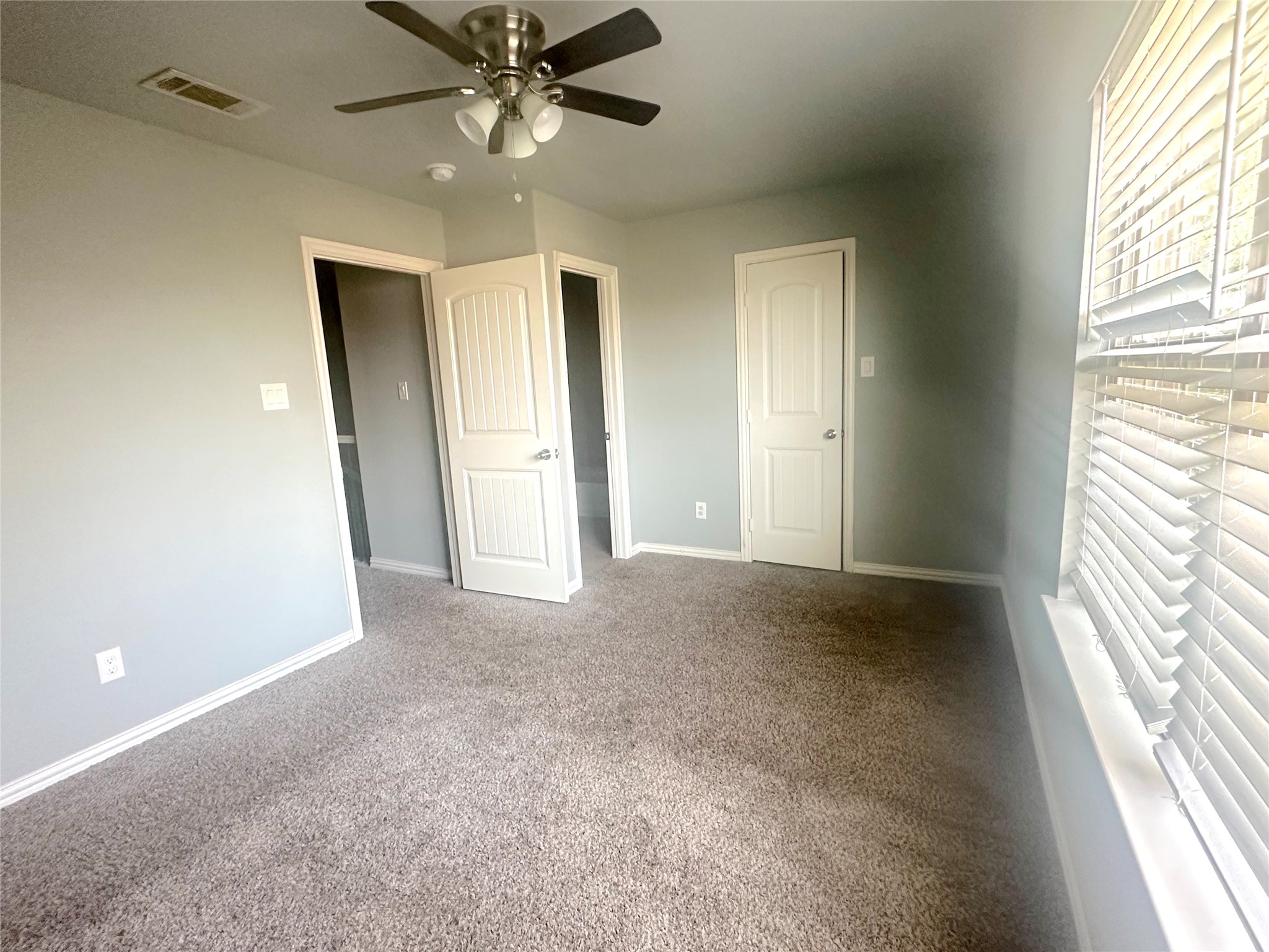 2349 Homewood Lane Grand Prairie TX 75050