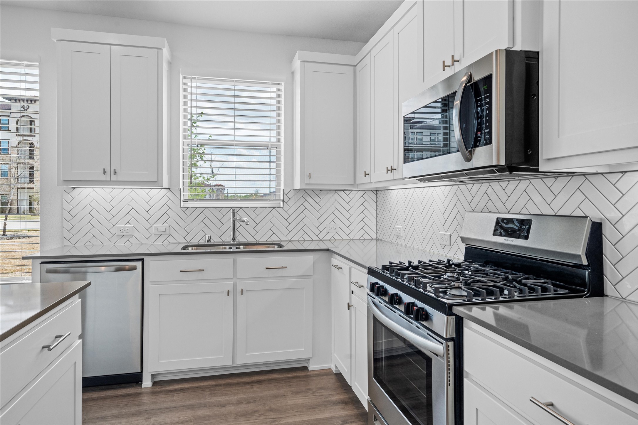 7053 Cedar Creek Drive Grand Prairie TX 75054