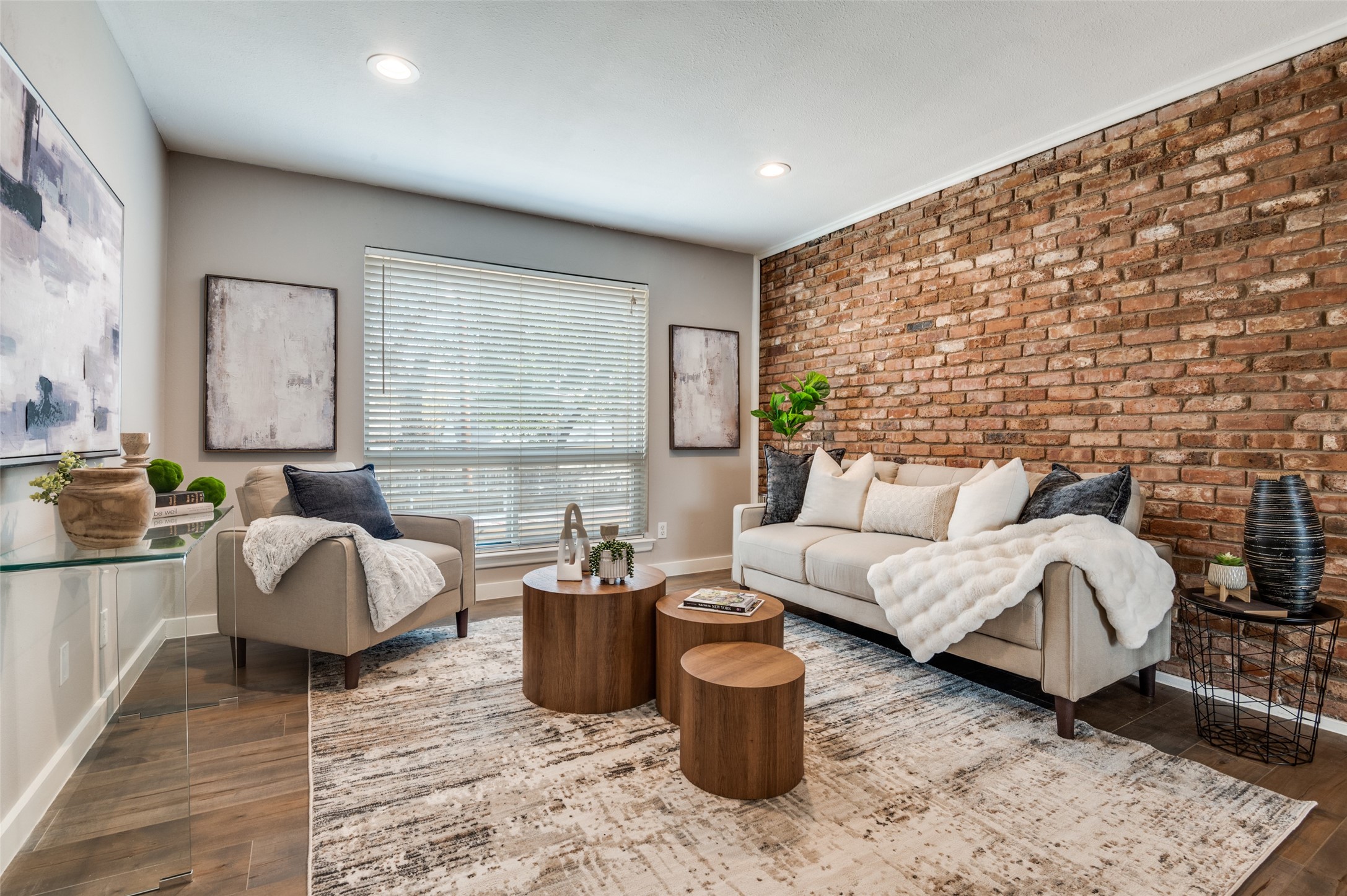 4340 Cedar Springs Road Dallas TX 75219