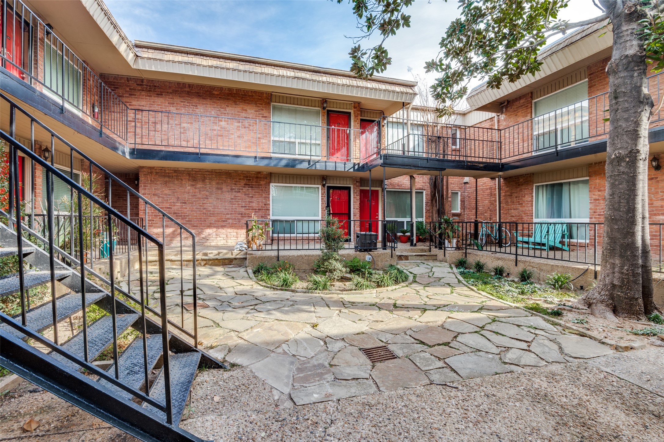 4340 Cedar Springs Road Dallas TX 75219