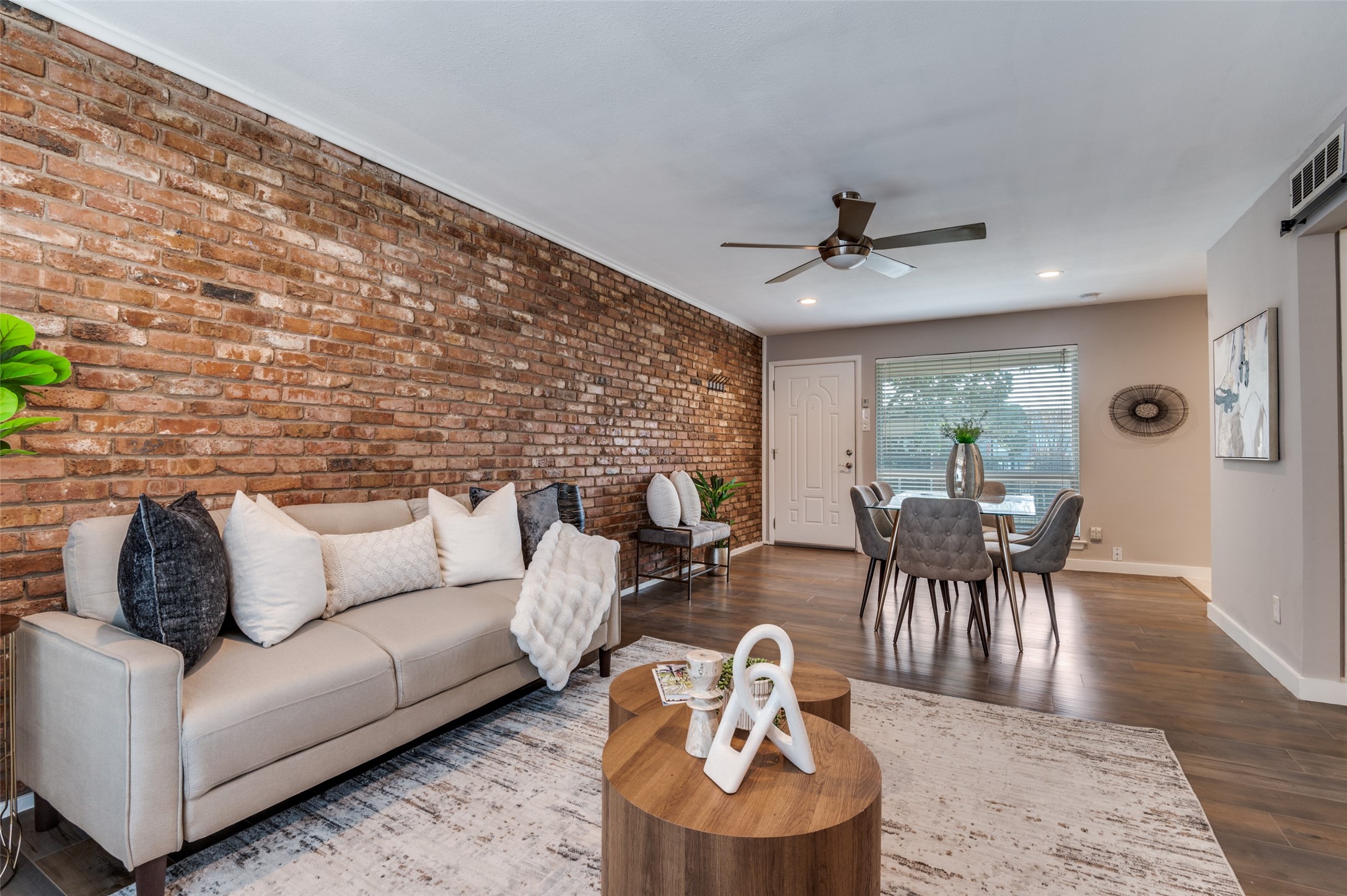 4340 Cedar Springs Road Dallas TX 75219