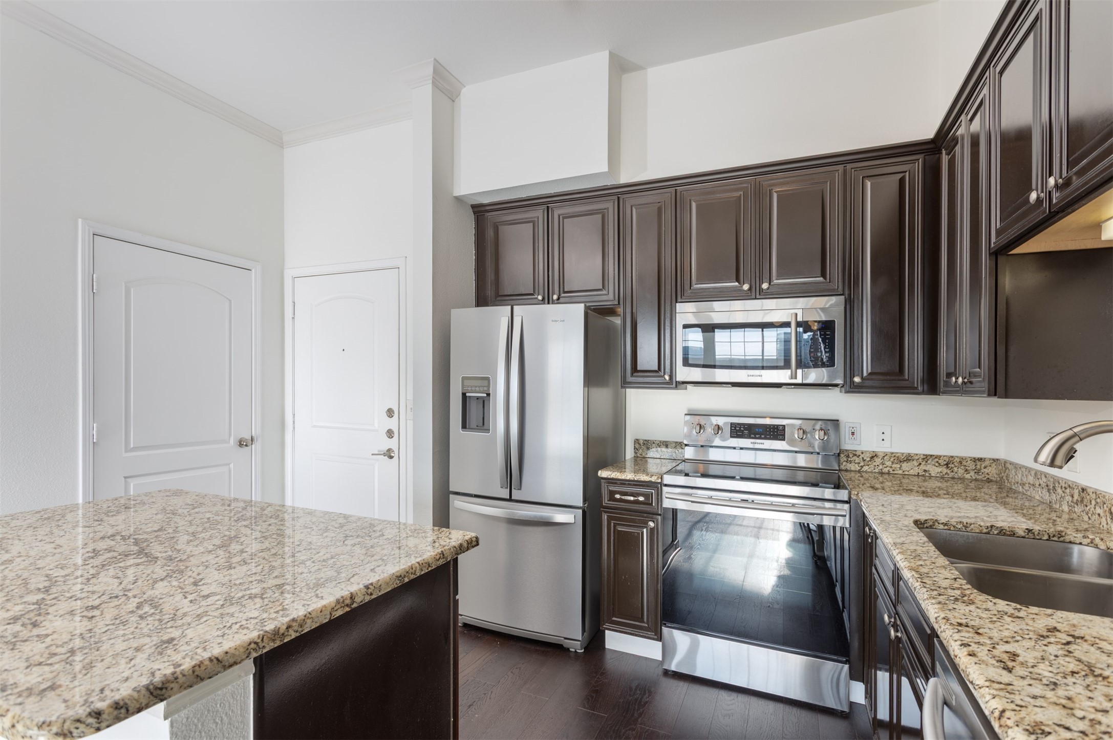 3225 Turtle Creek Boulevard Dallas TX 75219